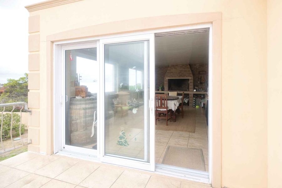 4 Bedroom Property for Sale in Pearly Beach Western Cape